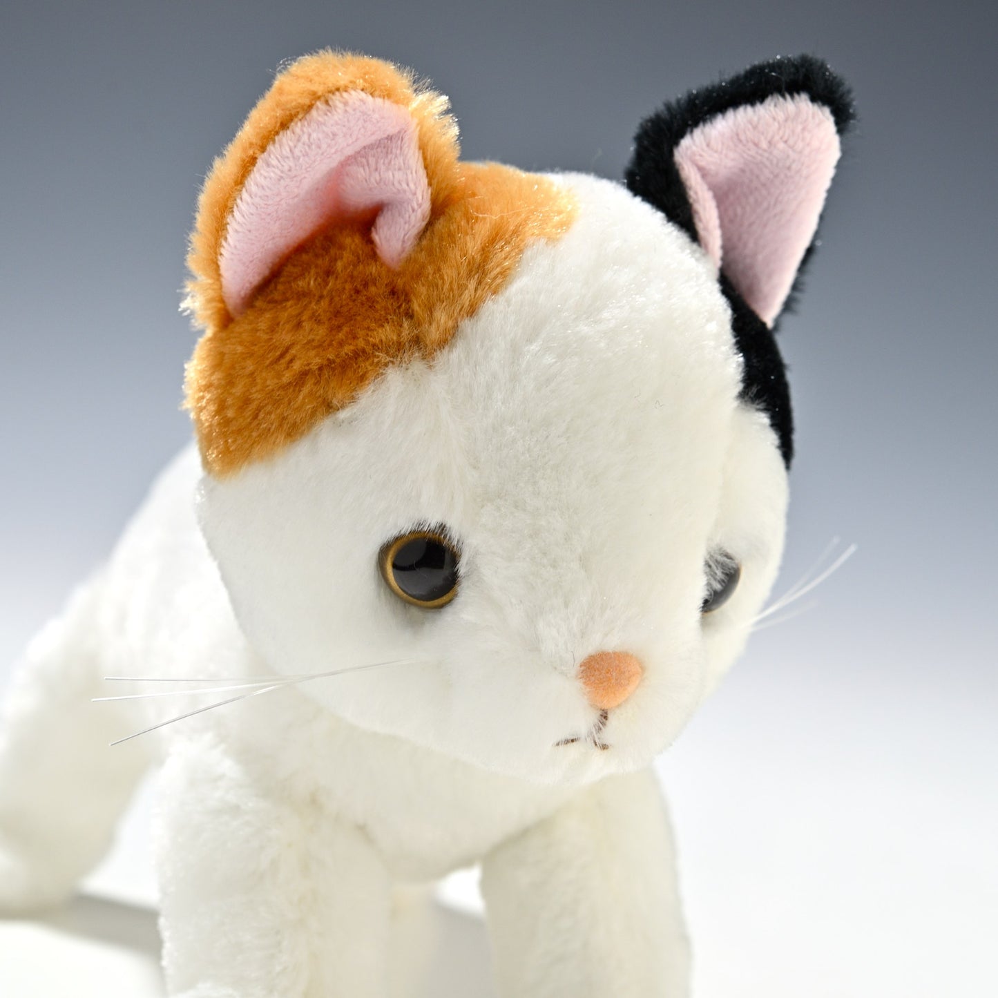 シナダ SHINADA ぬいぐるみ いっしょね みけねこ ISCM-0198 右横顔