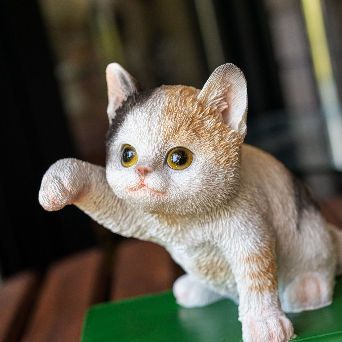 ロイヤルアーデン Royal Arden 樹脂・レジン製 置物 キュート キャット&ドッグ ウェルカムボード 三毛猫 64337 アップ2