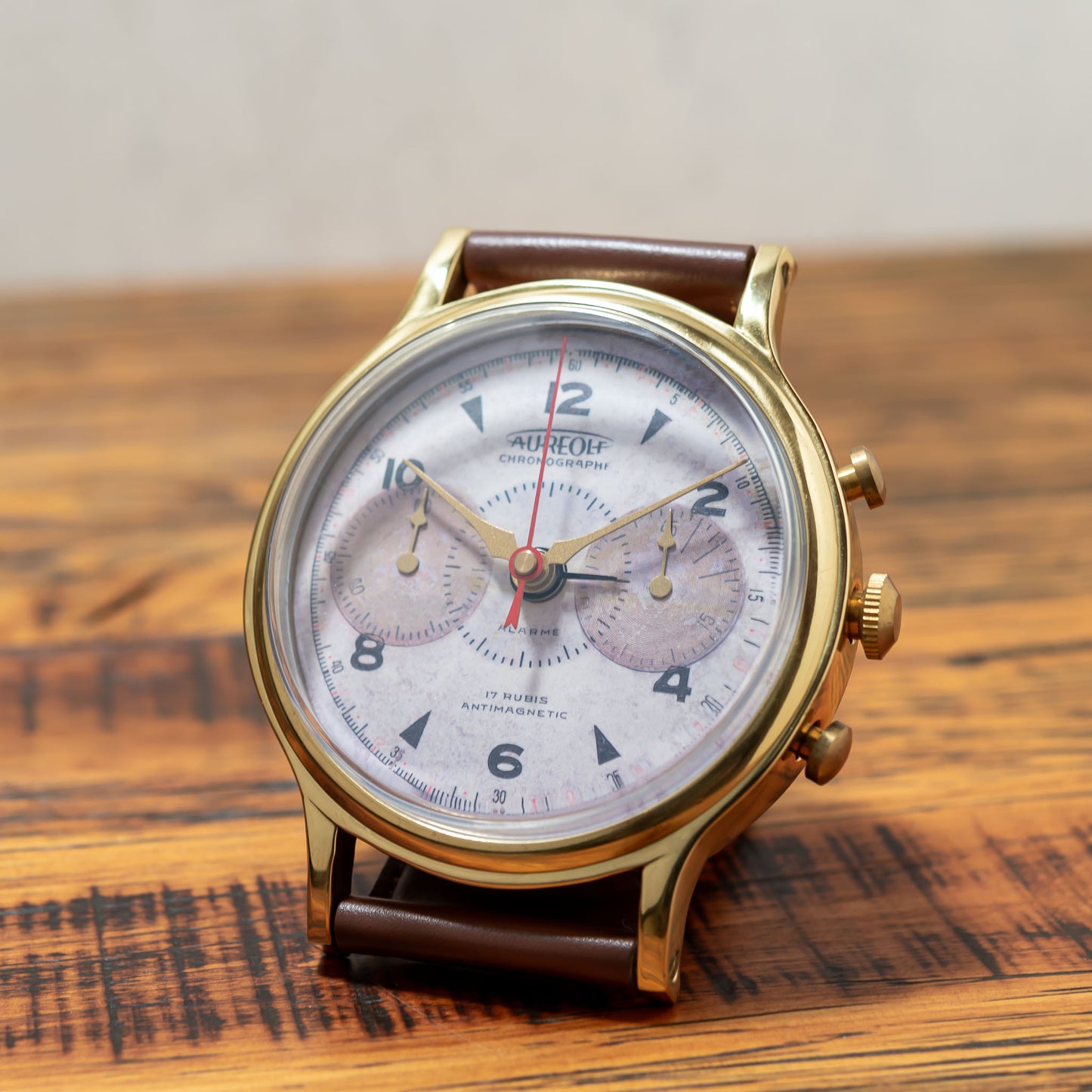 TIMEWORKS タイムワークス BY UTTERMOST 真鍮 ブラス 腕時計型 アラーム付き置き時計 正面