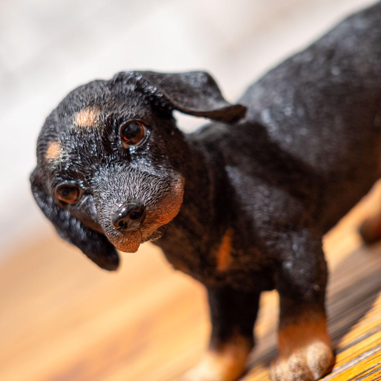 樹脂・レジン製 犬型置物 パピー 仔犬 ロットワイラー 左横顔