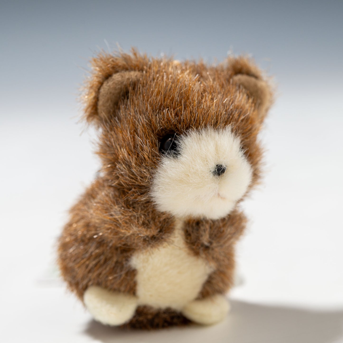 たけのこ TAKENOKO ぬいぐるみ ミニミニキッズ クマ 茶 48545 右横顔