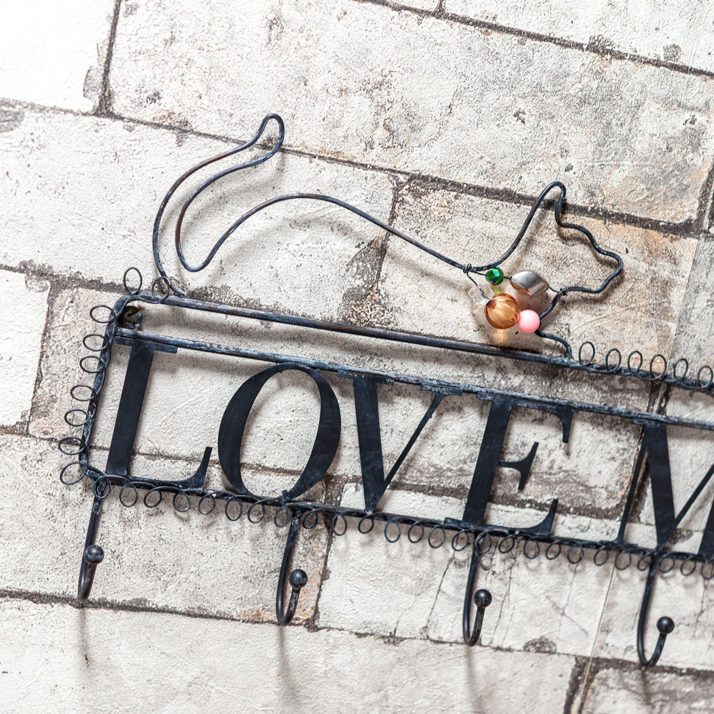 アイアン製 壁掛け ウォール5フック ネコ シルエット LOVE MEメッセージ アップ2
