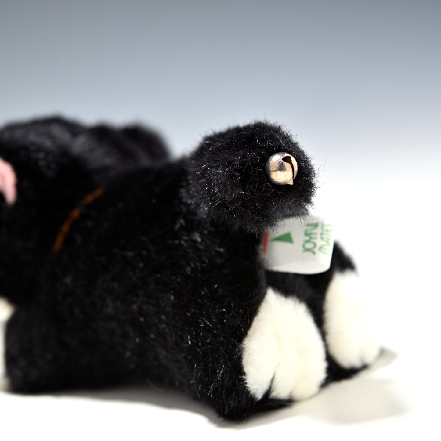 たけのこ TAKENOKO ぬいぐるみ プチシェリー這い 黒ネコ 58850 しっぽの鈴