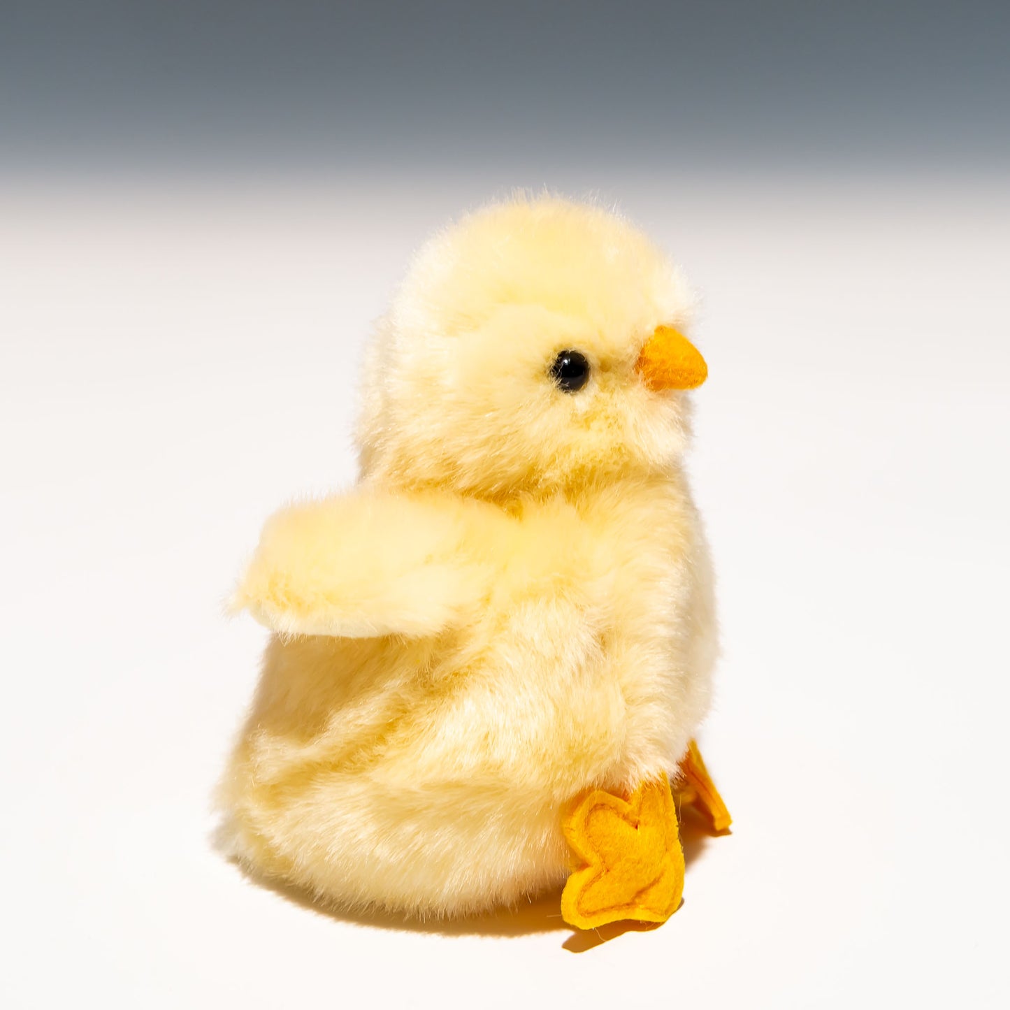 吉徳 ぬいぐるみ りくのなかまたち ヒヨコ 180444 お座りした左横