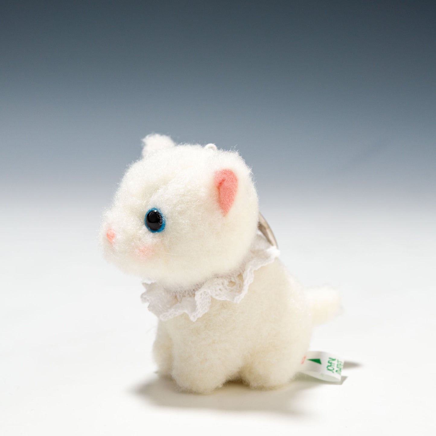 たけのこ TAKENOKO ぬいぐるみ ふわもこシリーズ ネコ ホワイト 50001 右横