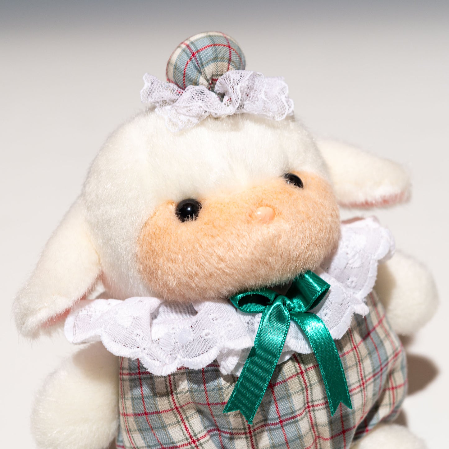 たけのこ TAKENOKO ぬいぐるみ プチぶらんでーと (ミニ) ヒツジ 88811 右横顔