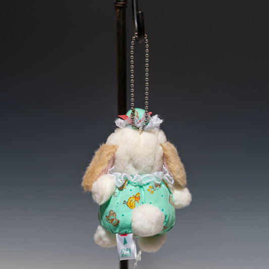 たけのこ TAKENOKO ぬいぐるみ プチぶらんでーと ボールチェーン イヌ 90203 ぶら下げた後ろ姿