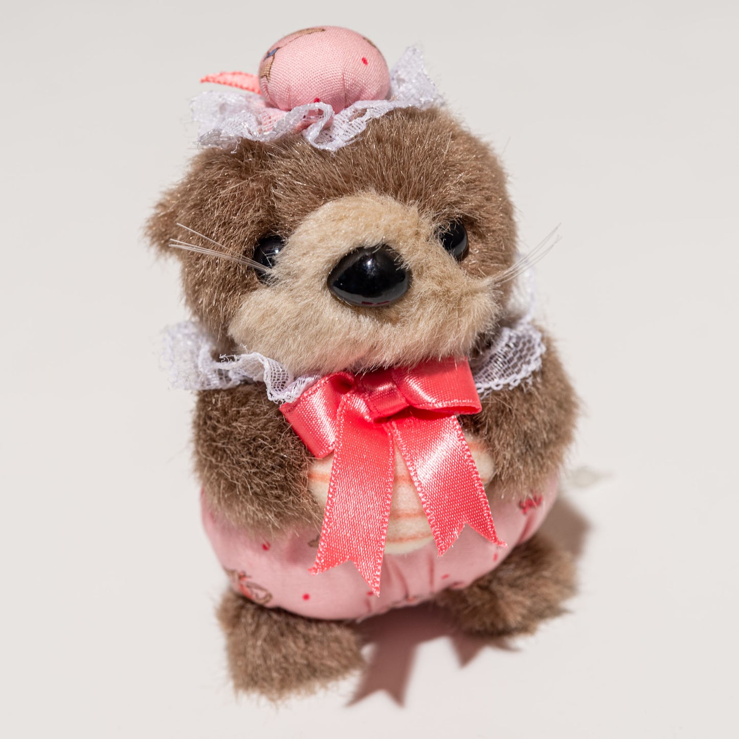 たけのこ TAKENOKO ぬいぐるみ プチぶらんでーと ボールチェーン ラッコ 90205 リボン