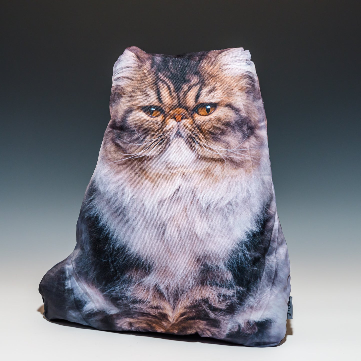 インテリア雑貨 アニマル 猫型クッション・ペルシャ猫 QMM-0051の表側