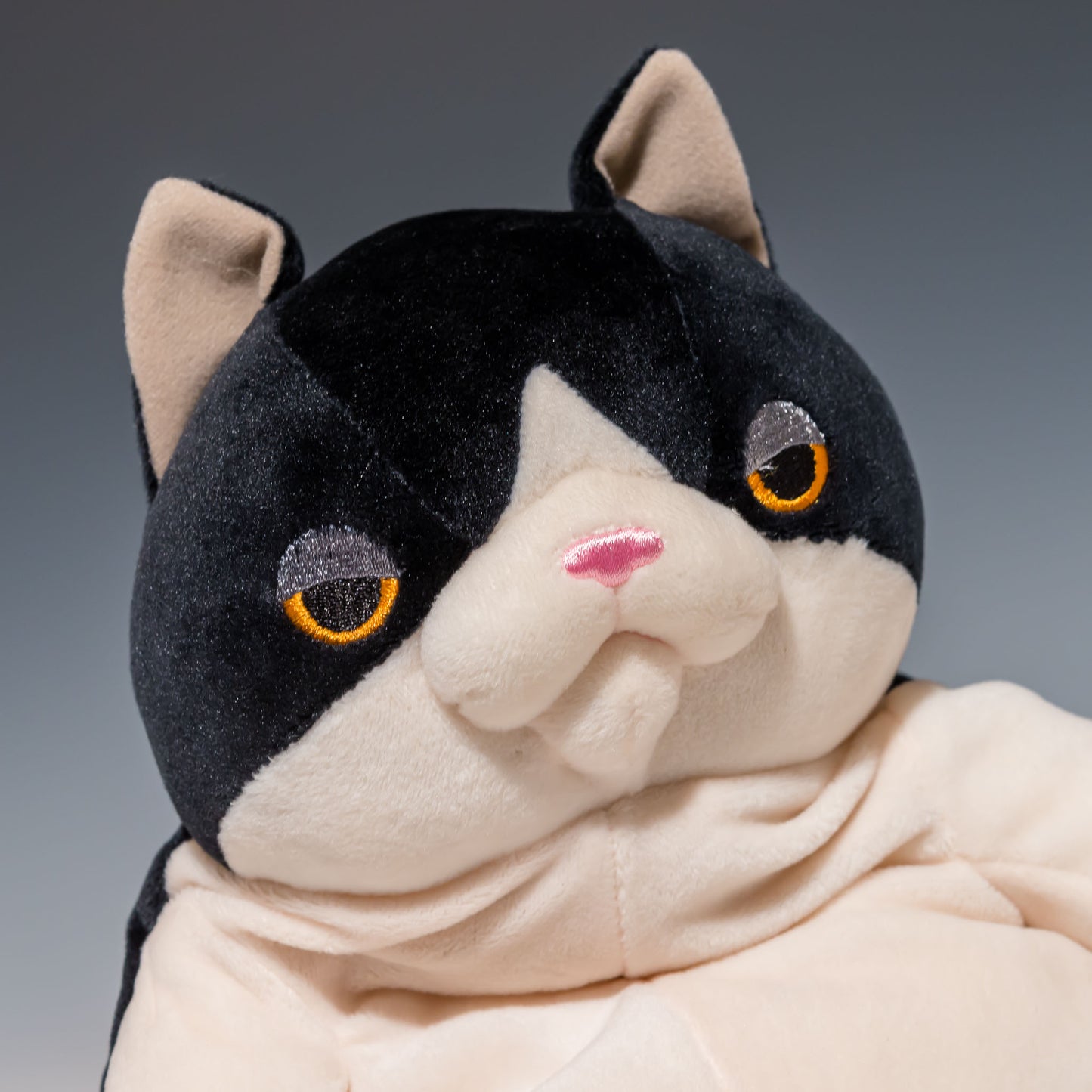 シナダ SHINADA ぬいぐるみ もちねこ ハチワレ(L) MONE-0350H 右横顔
