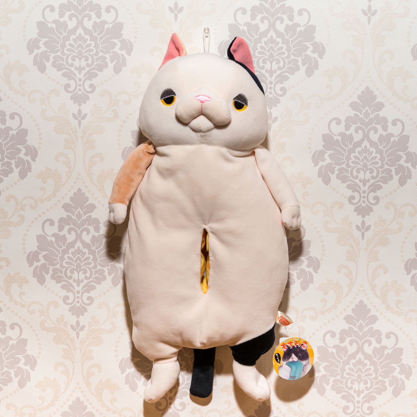 シナダ SHINADA ぬいぐるみ もちねこBOXティッシュケース ミケ MONB-0330M 正面から