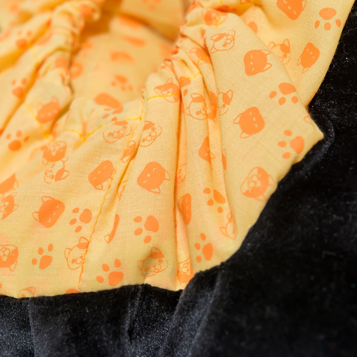 シナダ SHINADA ぬいぐるみ もちねこBOXティッシュケース クロ MONB-0330B 裏側