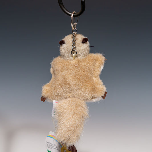 たけのこ TAKENOKO ぬいぐるみ モモンガ キーホルダー ベージュ 58032 後ろ姿