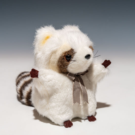 たけのこ TAKENOKO ぬいぐるみ レッサーパンダ ミニ 白 10103 右横から