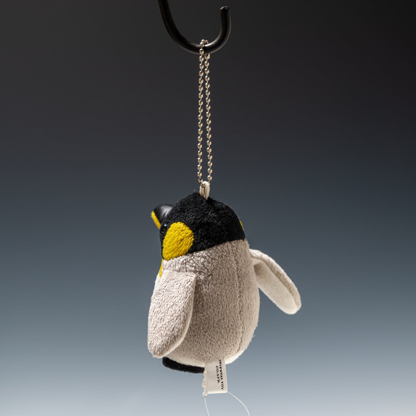 アクアクラブ ボールチェーン ペンギン AC-485 | オリエンタルトーイの後ろ姿
