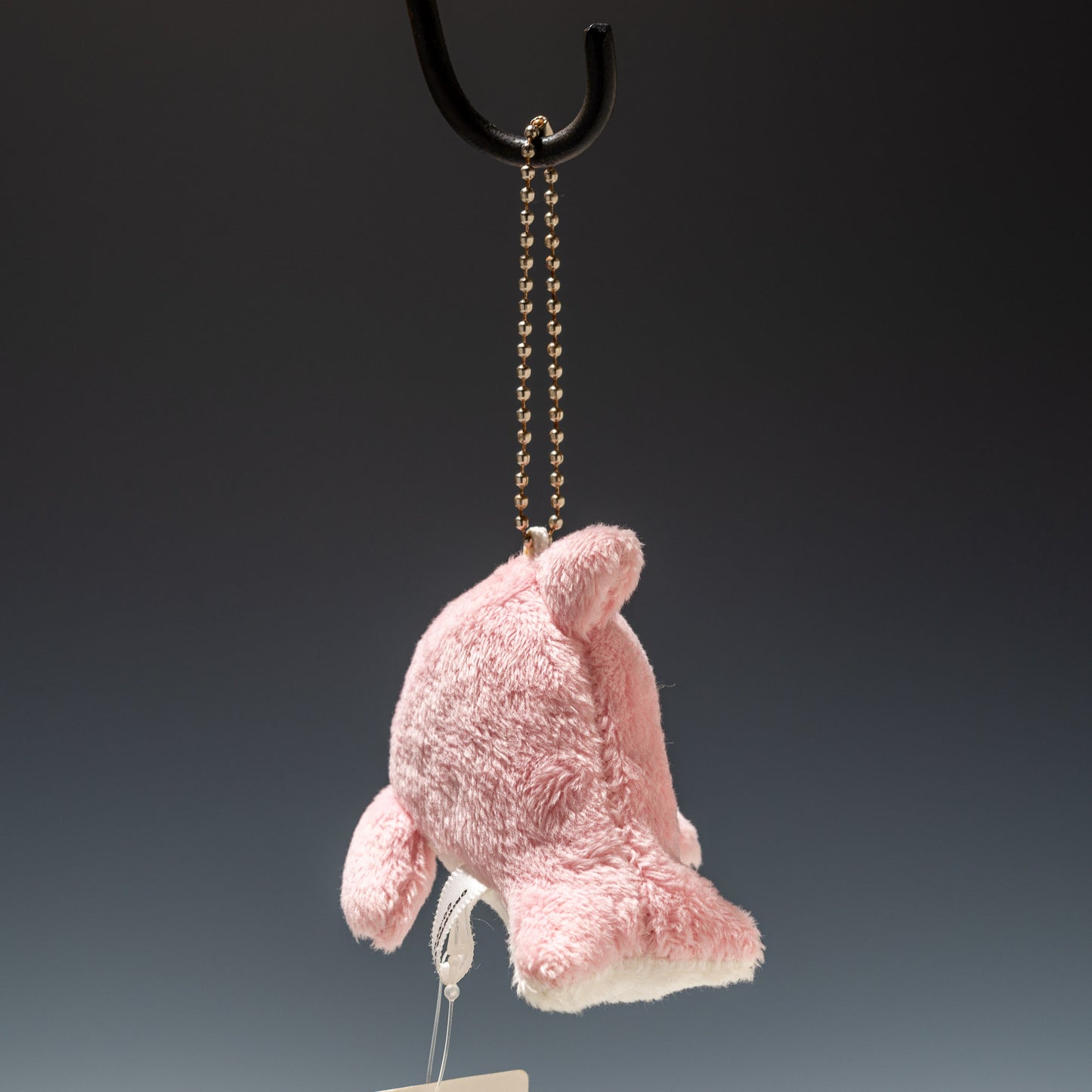 オリエンタルトーイ ぬいぐるみ アクアクラブ ボールチェーン イルカ ピンク AC-481 後ろ姿