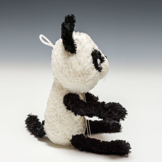 シナダ SHINADA ぬいぐるみ へちゃねこ パンダ HCNJ-0168 右横から