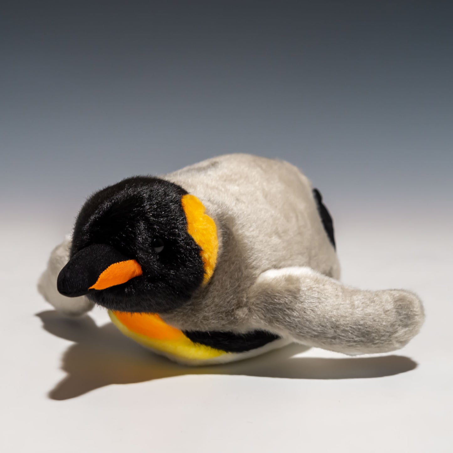 CUTE キュート販売 ぬいぐるみ ぷかぷかオウサマペンギン S M0392 正面