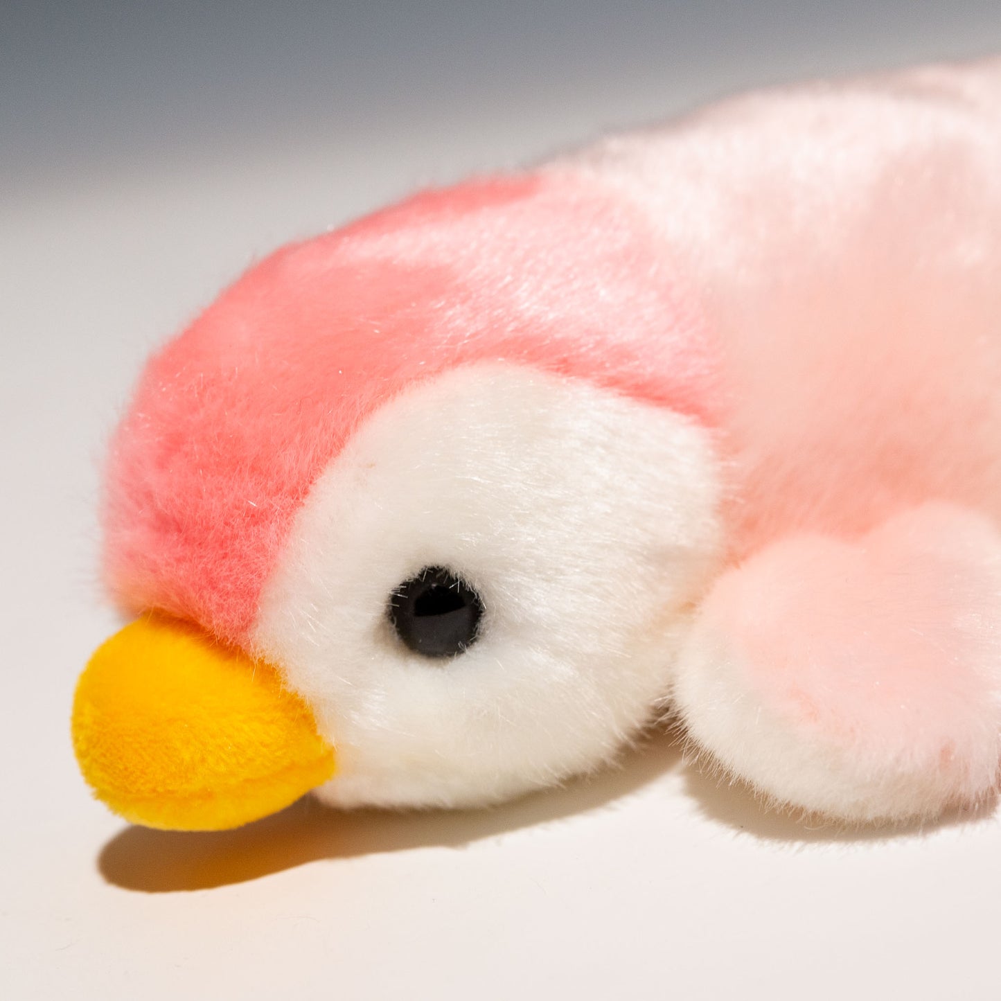 キュート販売 CUTE ぬいぐるみ ベビーペンギン SS ピンク M0461 左横顔