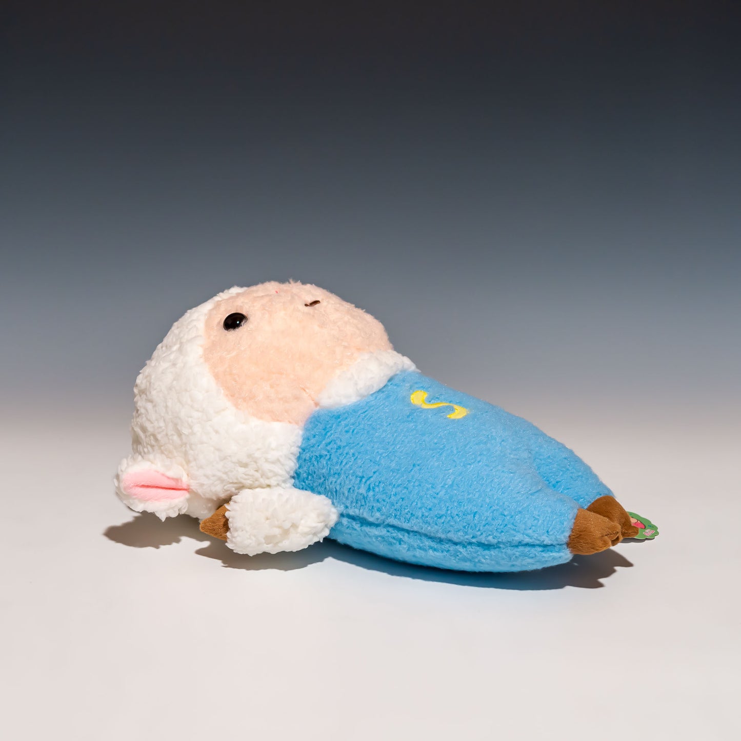 内藤デザイン研究所 ぬいぐるみ ぷーとん ふわふわぼけー しーぷん 寝転んだところ