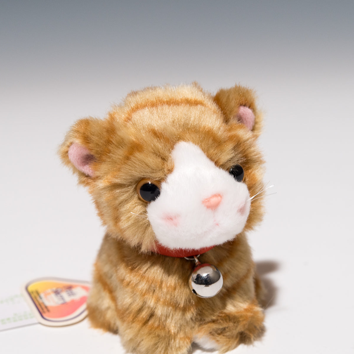 たけのこ TAKENOKO ぬいぐるみ キャンディシェリー ネコ 茶の右横顔
