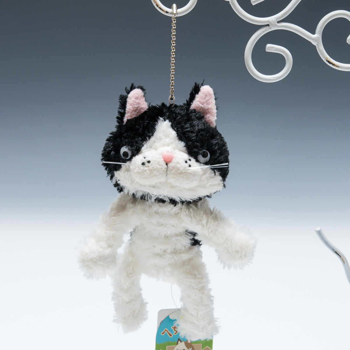 シナダ SHINADA ぬいぐるみ へちゃねこ マスコット ハチワレ HCNW-0088 正面