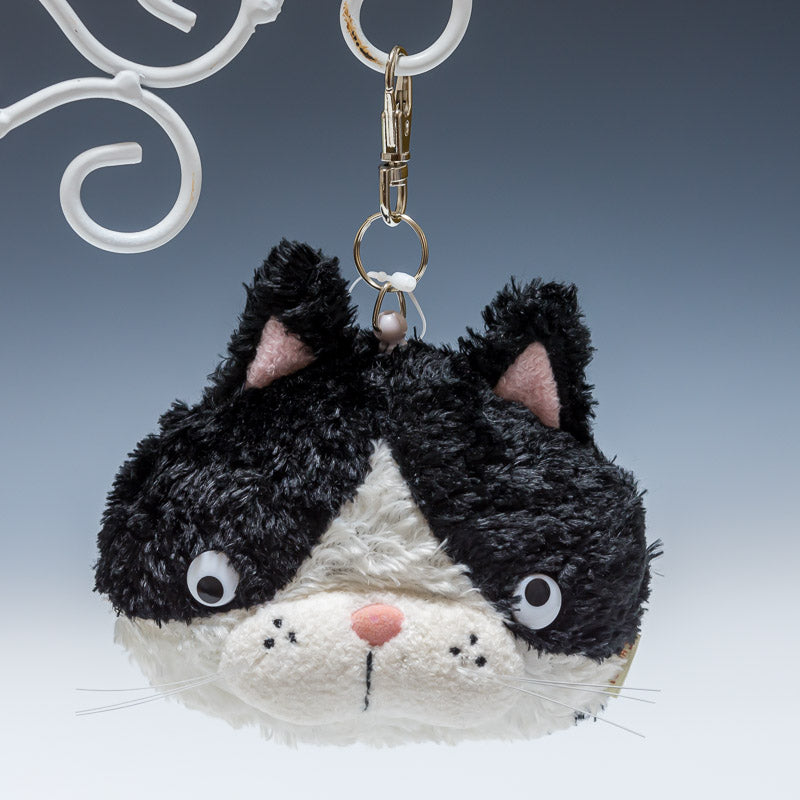 シナダ SHINADA ぬいぐるみ へちゃねこ パスケース ハチワレ HNPW-0120 正面