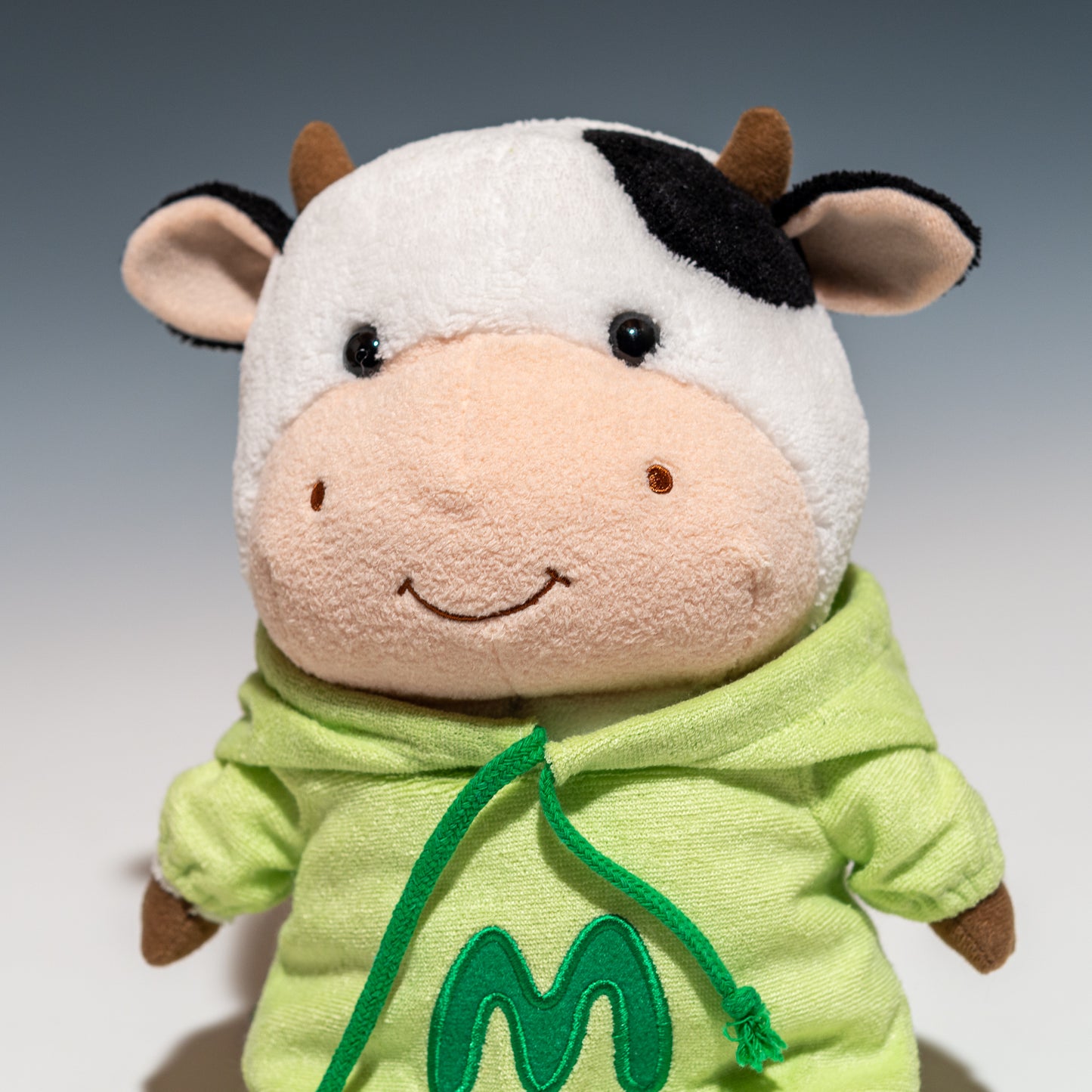 内藤デザイン研究所 ぬいぐるみ もーもん パーカー Mサイズの左横顔