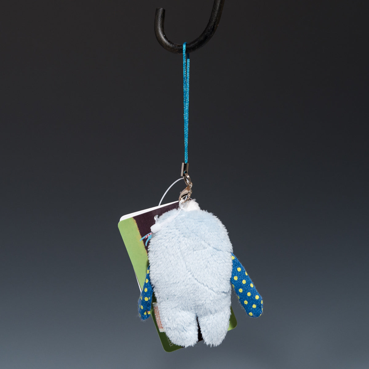 シナダ SHINADA ぬいぐるみ モケケ チモッケ ストラップ ポム MKM-0045LB 後ろ