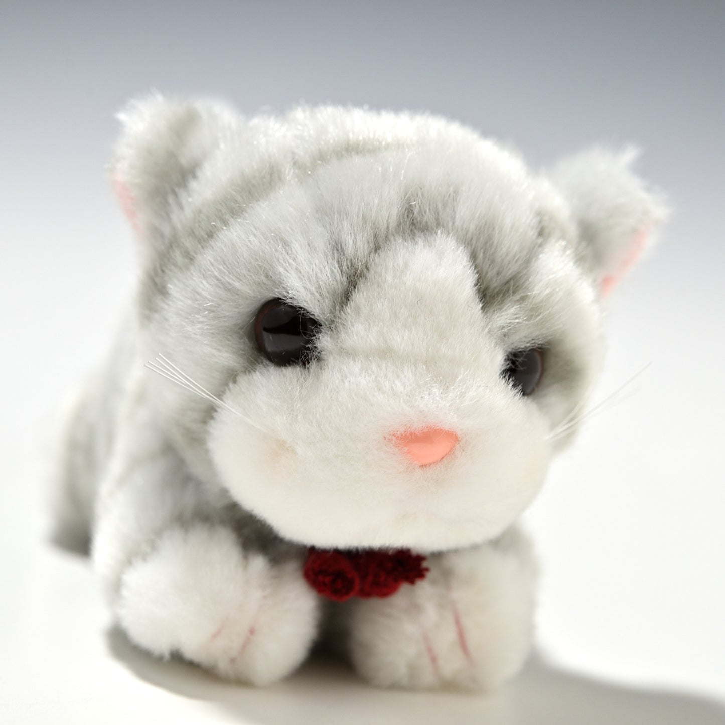 たけのこ TAKENOKO ぬいぐるみ シェリー這い ネコ グレー 58846 右横顔