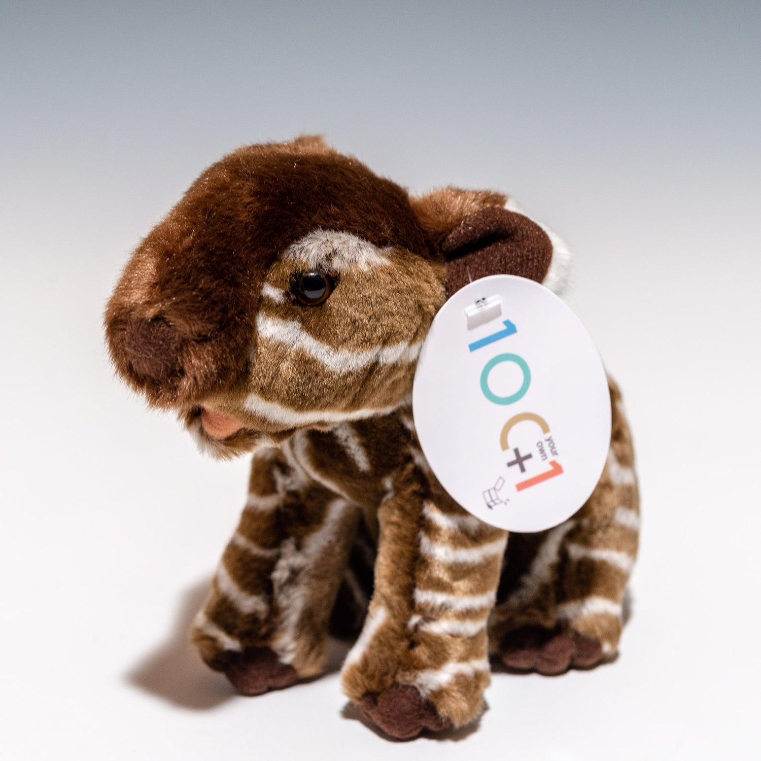 TST 太洋産業貿易 ぬいぐるみ 100+1 ワンオーワン バク(子) SM252 正面