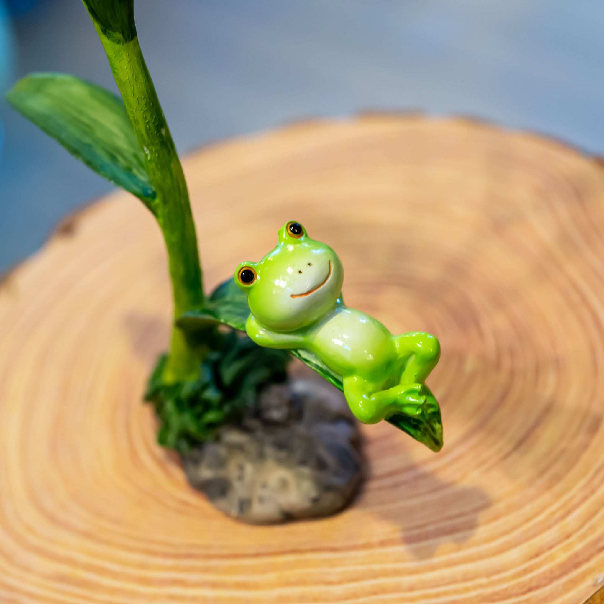 お昼寝うさぎ 陶器置物 - 工芸品