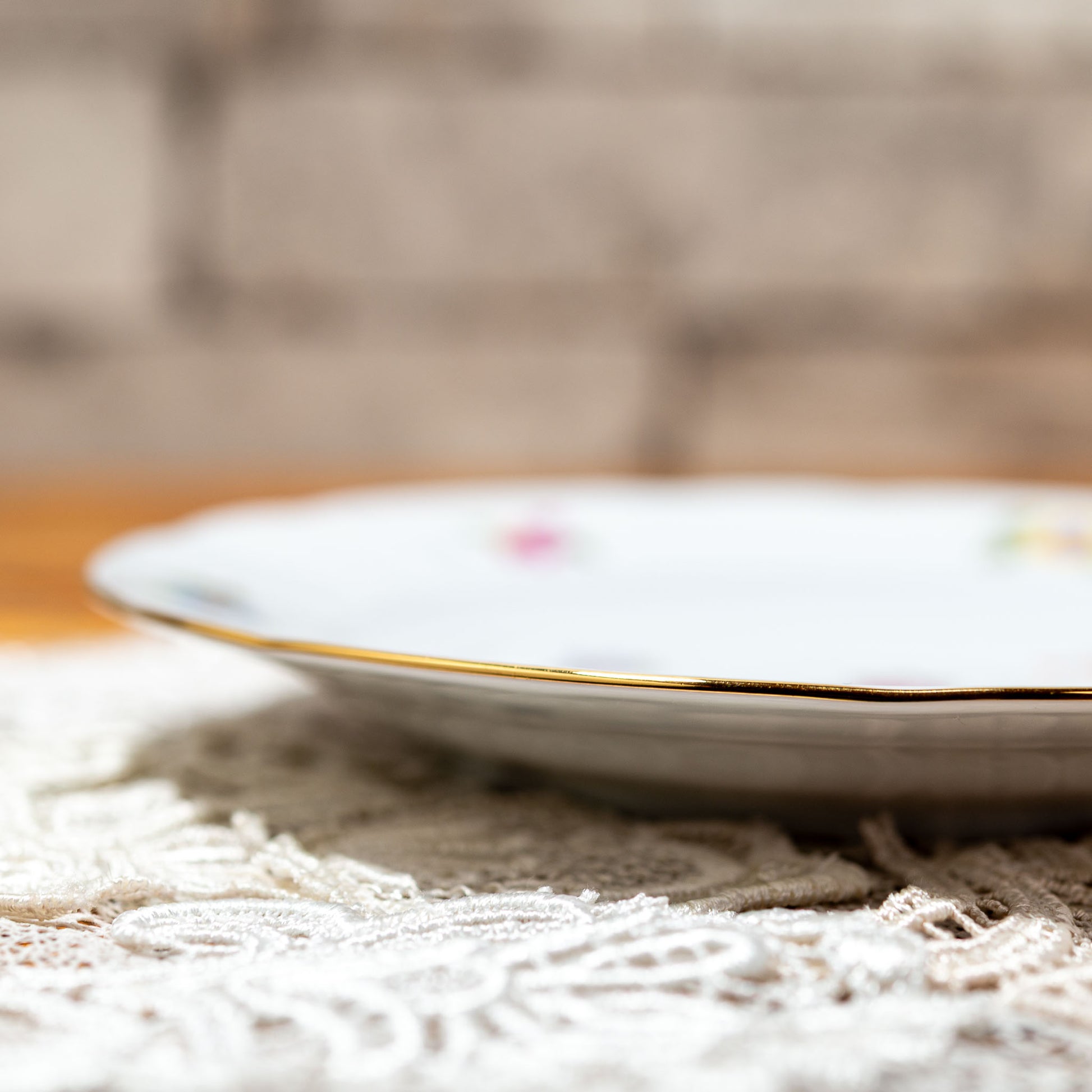 ドイツ製 キッチン雑貨 TRIPTIS PORZELLAN 磁器製 ホワイトプレート 側面