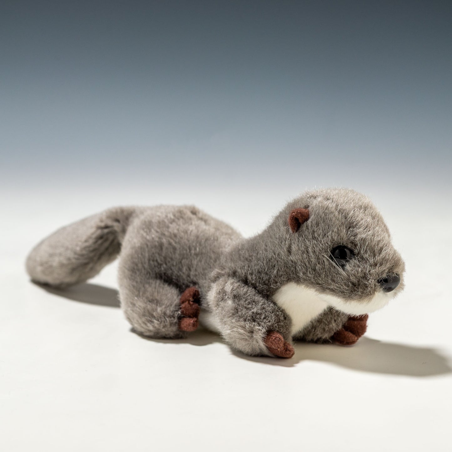 たけのこ TAKENOKO ぬいぐるみ マリンシリーズ カワウソ S グレー 80748 左横