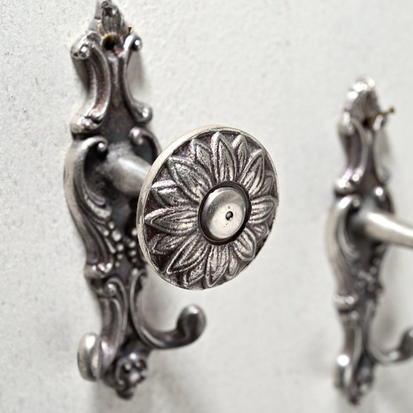 アルミニウム製 壁掛け クラシカル デコールウォールフック 2個セット アップ