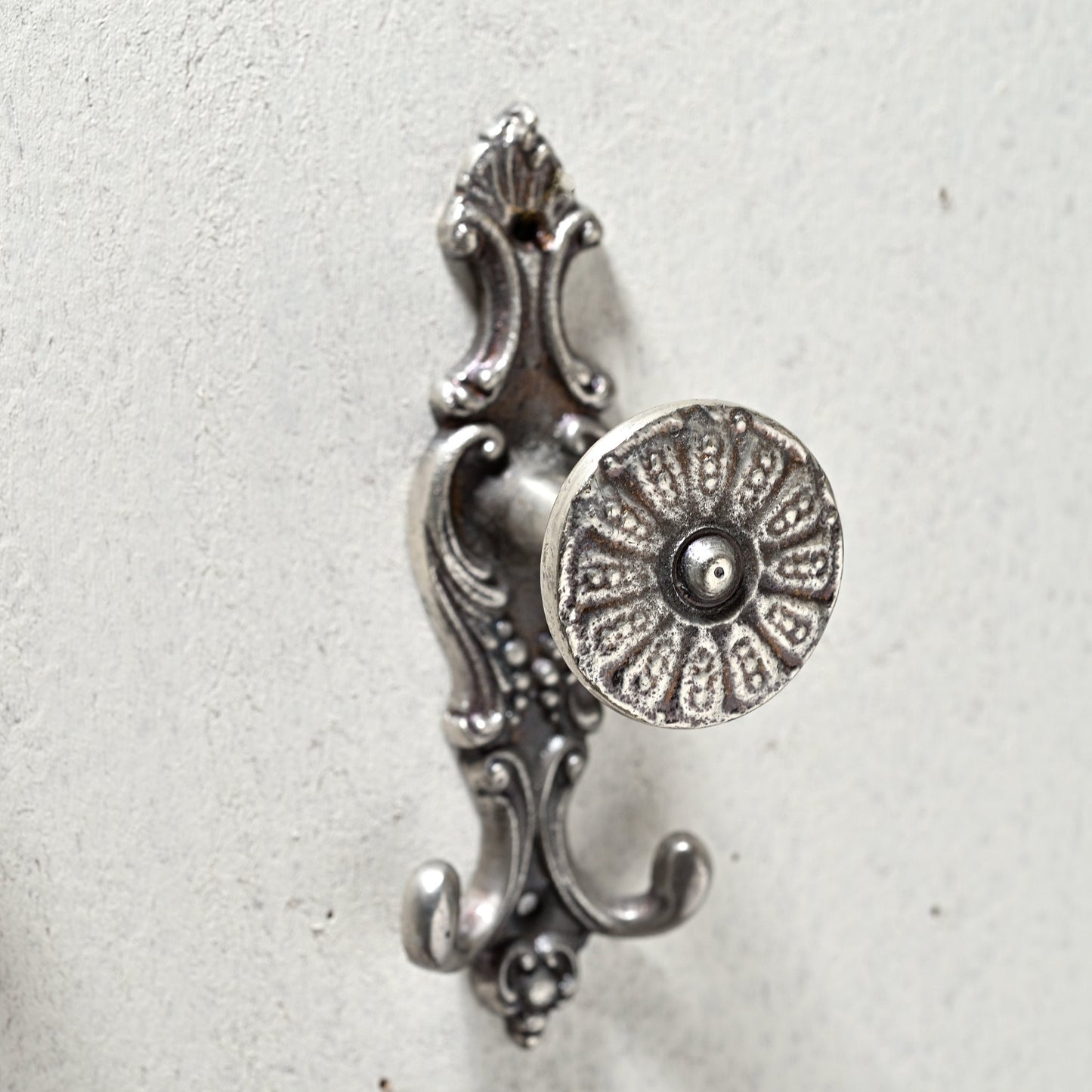 アルミニウム製 壁掛け クラシカル デコールウォールフック 2個セット アップ2