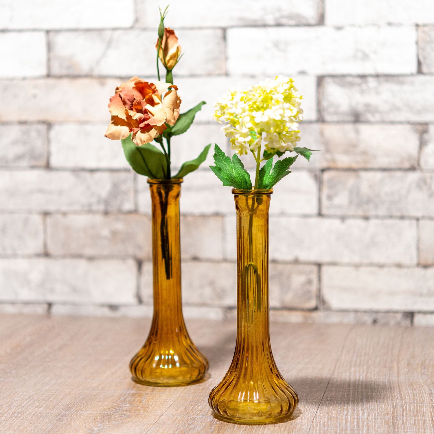 チェスキーガラス 花瓶・フラワーベース アンバー フラワーアレンジ例