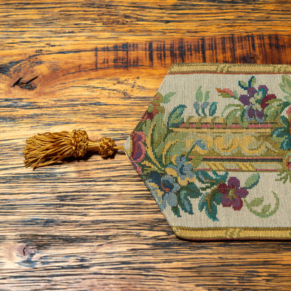 【アウトレット】イタリア製 ゴブラン織り タッセル付きテーブルランナー 幅18.5×長さ142cm アップ2