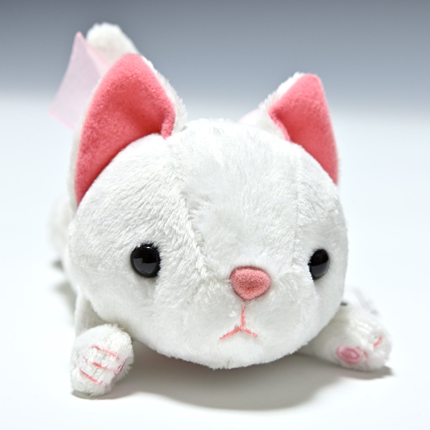 シナダ SHINADA ぬいぐるみ もっとあそんでにゃんこ(M)白 MAN-0098W 左横顔