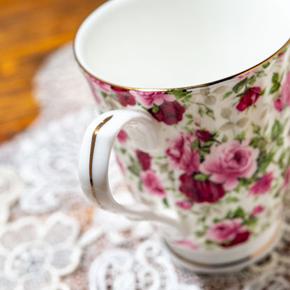 キッチン雑貨 ボーンチャイナ製 マグカップ ピンクローズ柄 ペア 持ち手部分