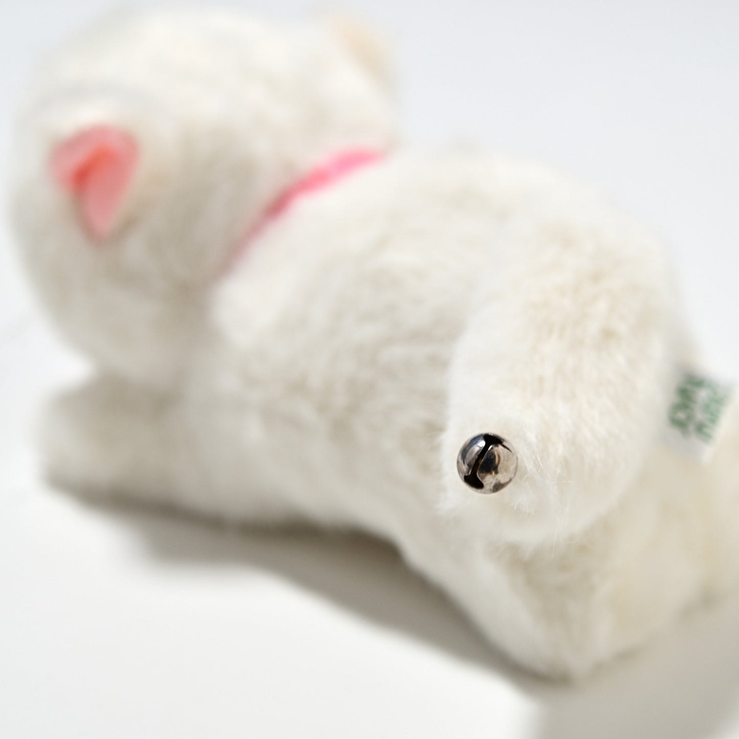 たけのこ TAKENOKO ぬいぐるみ シェリー這い ペルシャネコ 58848 しっぽの鈴