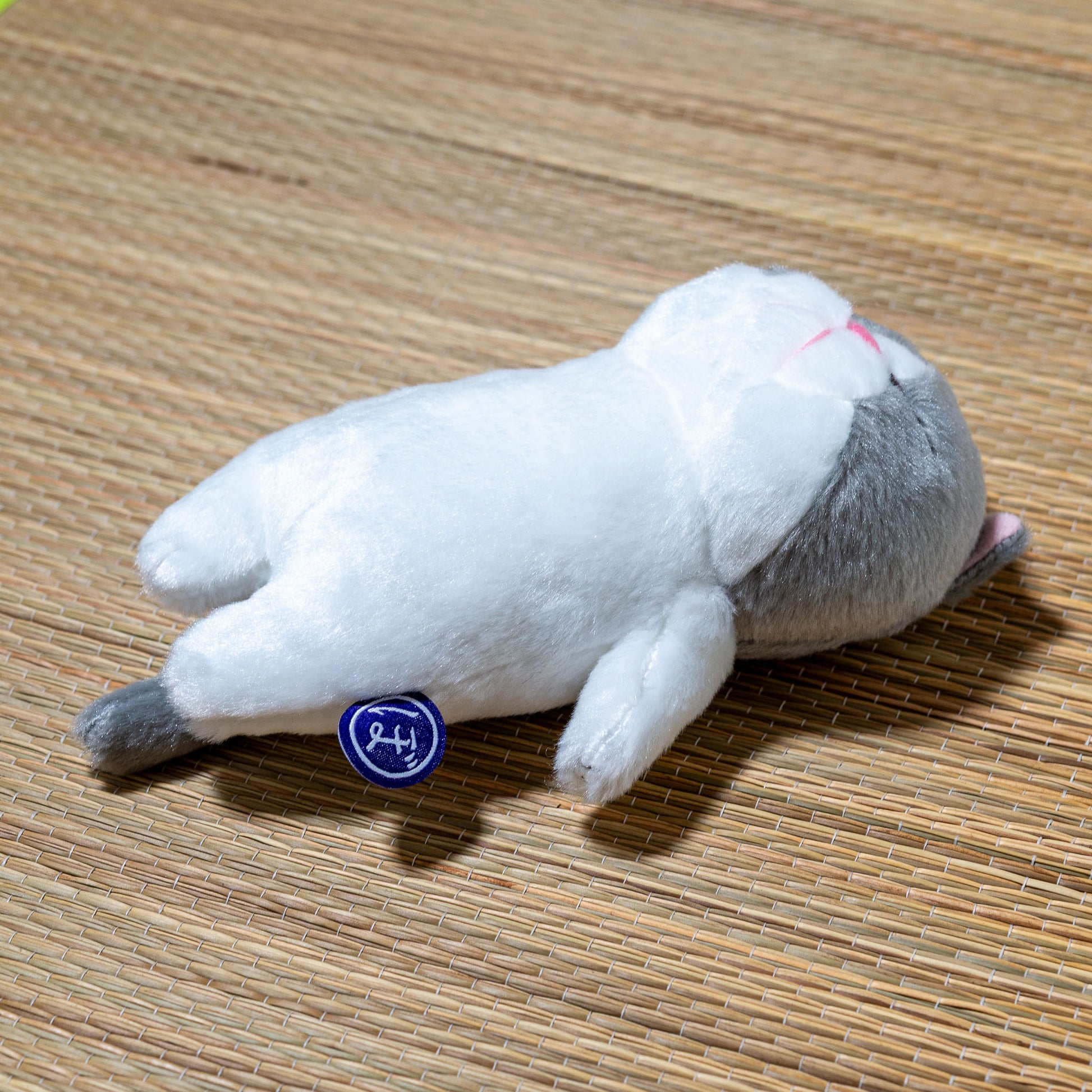 内藤デザイン研究所 ぬいぐるみ ぼうみたいなねこ ねずぼう 右横