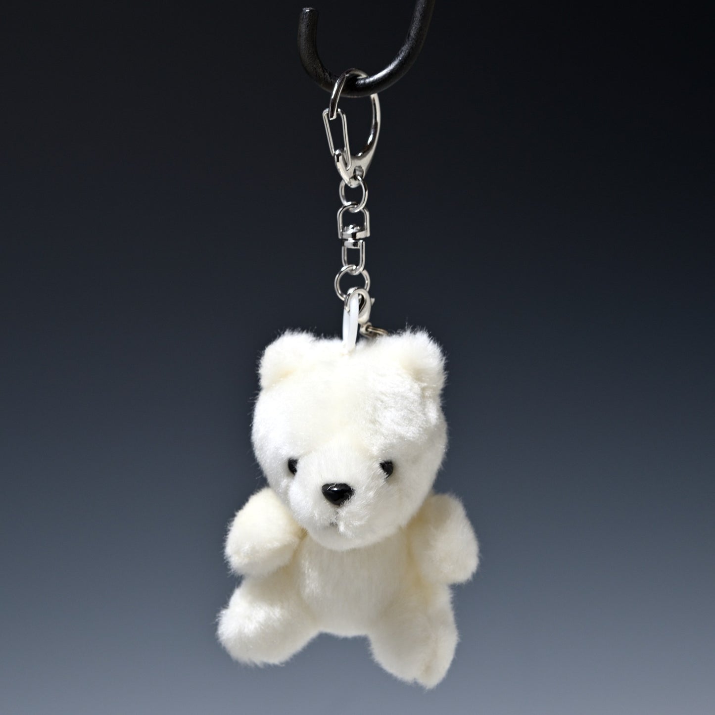 たけのこ TAKENOKO ぬいぐるみ ぶるぶるマスコット 白クマ 68838 ぶら下げた正面