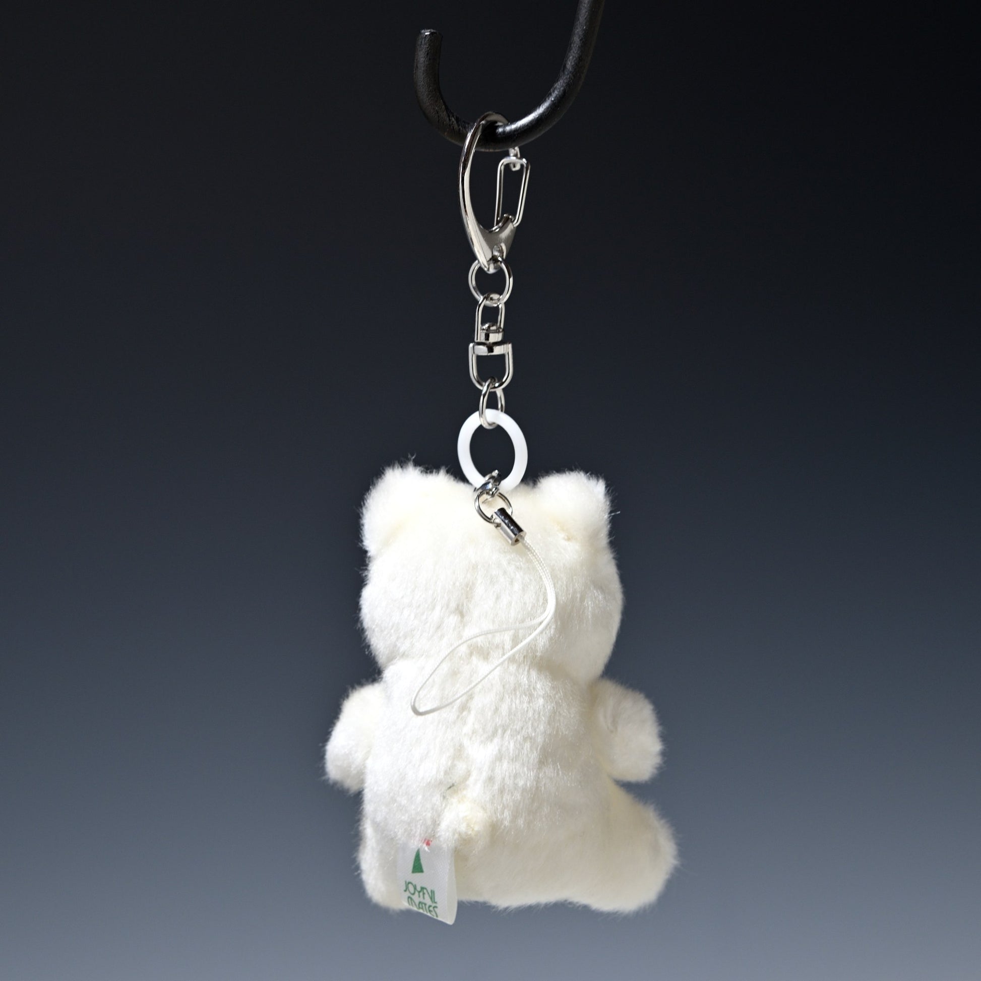 たけのこ TAKENOKO ぬいぐるみ ぶるぶるマスコット 白クマ 68838 ぶら下げた後ろ