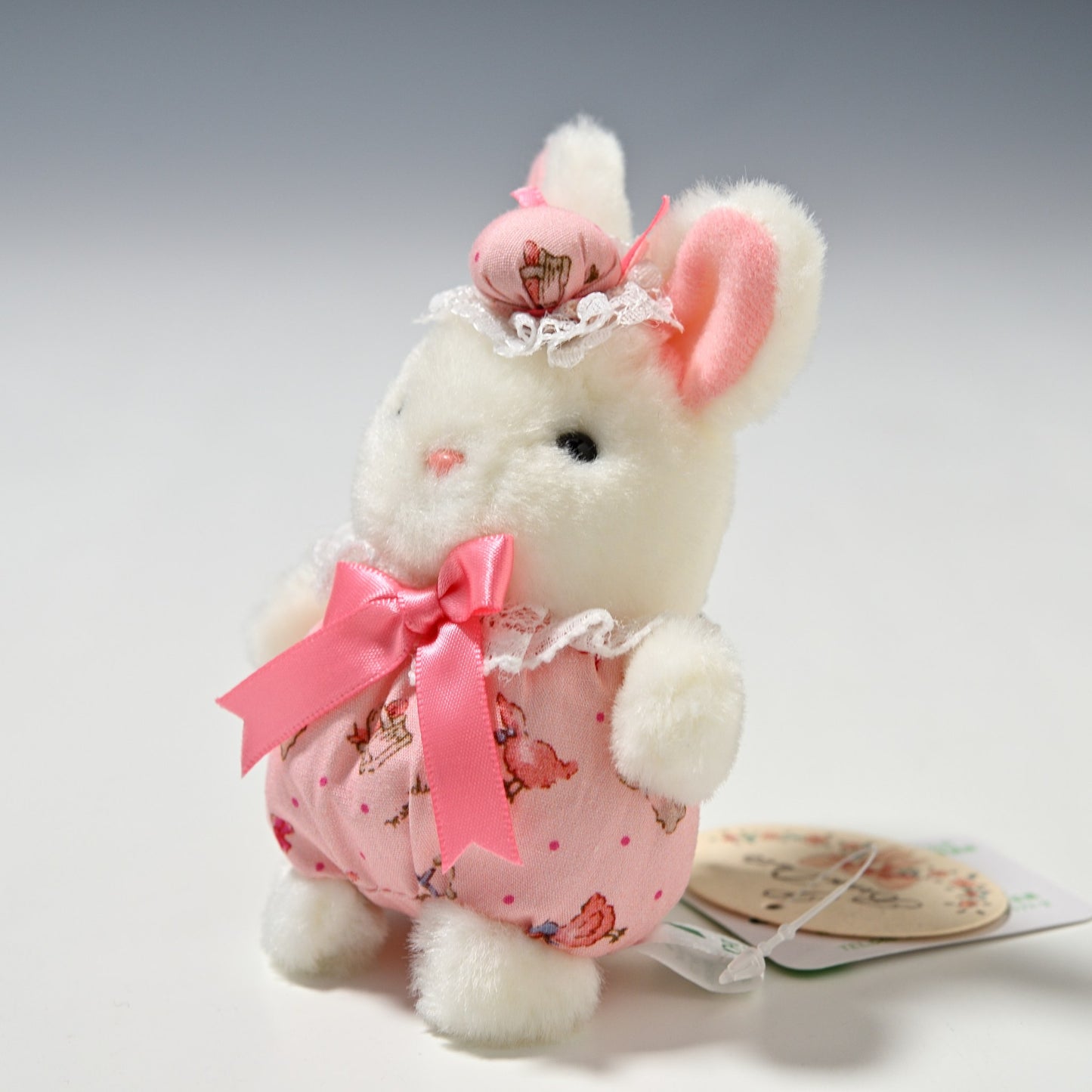 たけのこ TAKENOKO ぬいぐるみ プチぶらんでーと ボールチェーン ウサギ 90200 右横