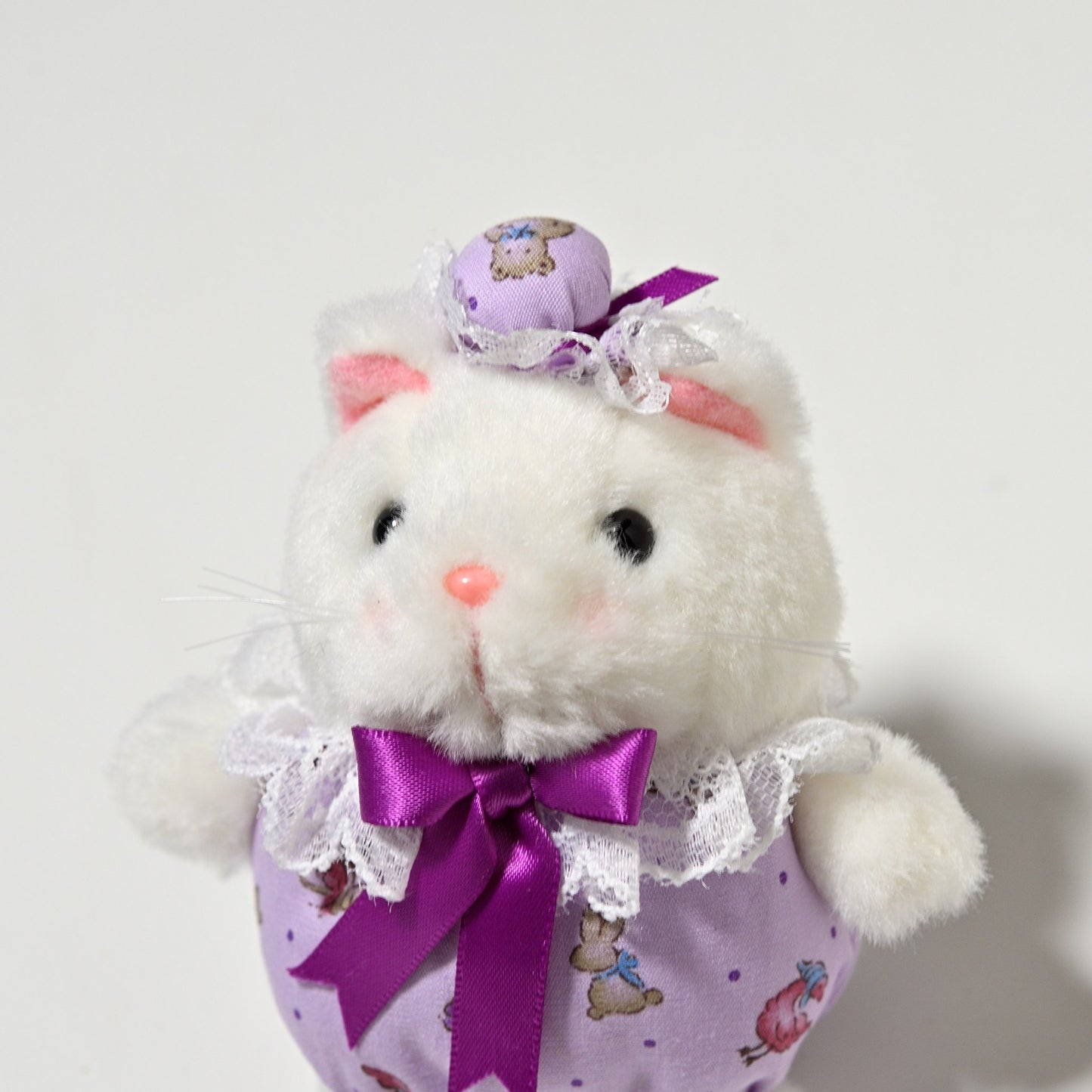 たけのこ TAKENOKO ぬいぐるみ プチぶらんでーと ボールチェーン ネコ 90207 左横顔