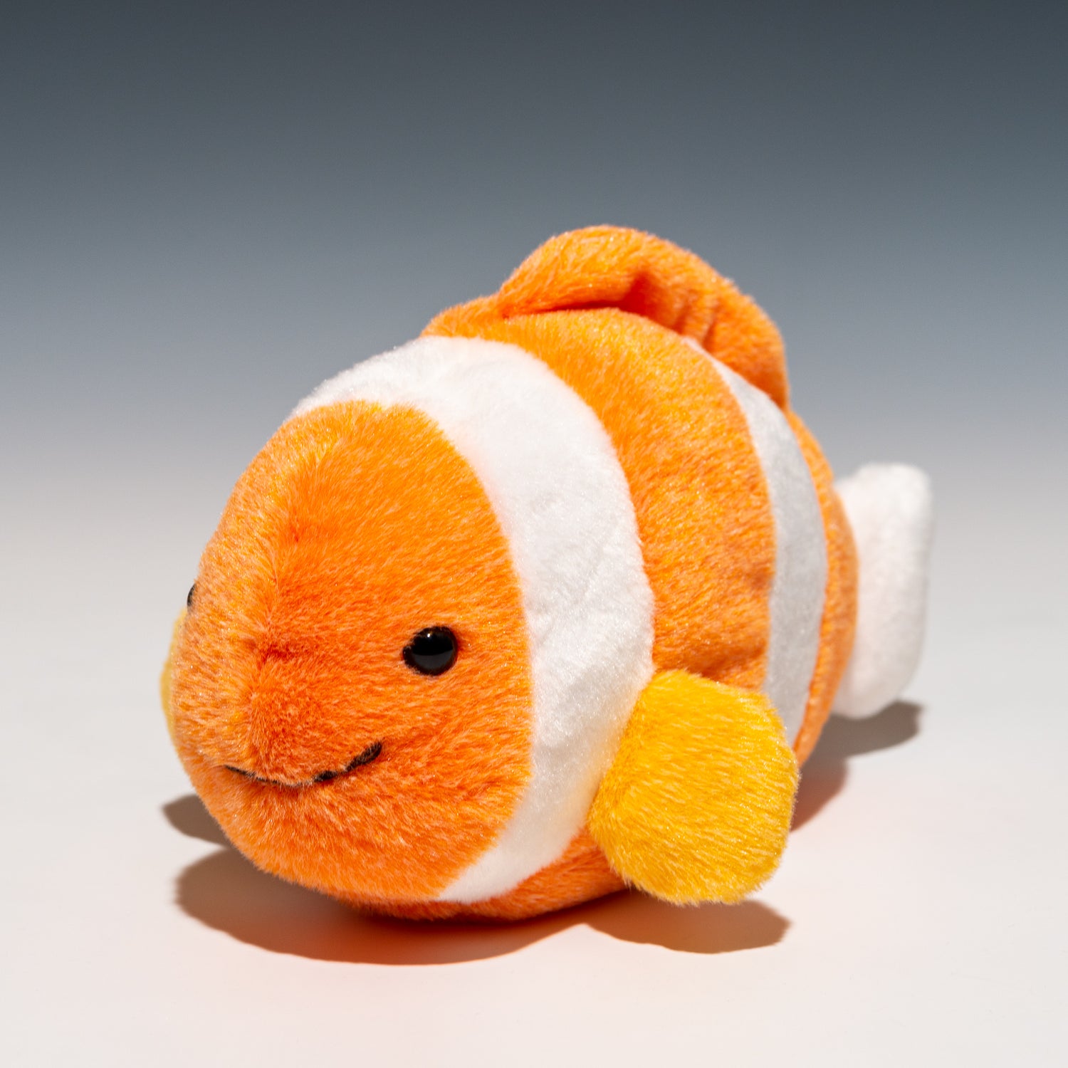 内藤デザイン研究所 ぬいぐるみ 海中散歩 ぽちゃまる Mサイズ クマノミ 正面