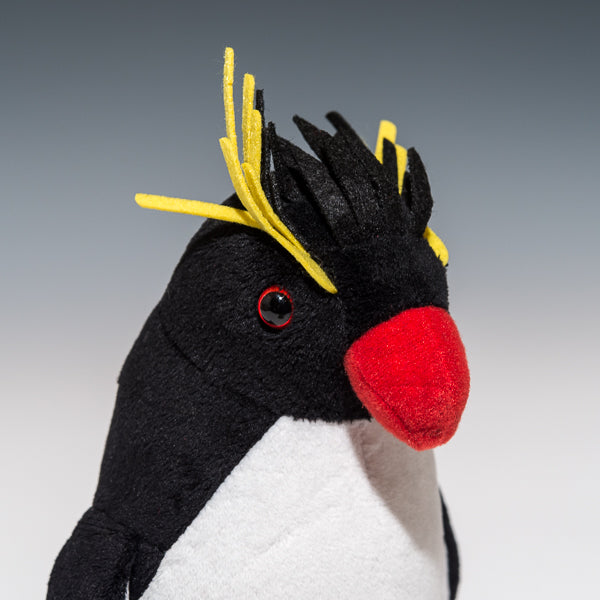 アクア AQUA ぬいぐるみ ペンギンコレクション ロックホッパーペンギン 00100282の右横顔